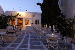Astra - Mykonos Club accept cash payments
