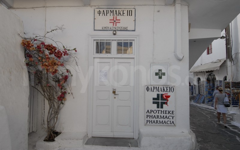 Kimon Koukouzelis - - Mykonos, Greece Kimon Koukouzelis - _MYK1390 - Mykonos, Greece