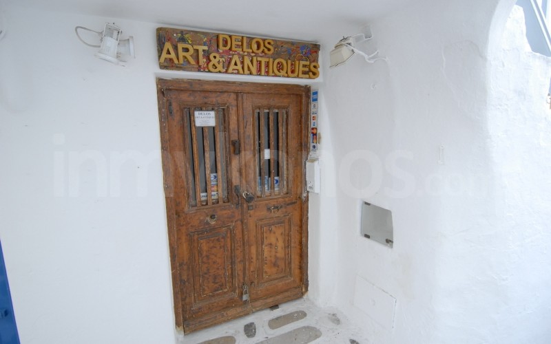 Delos Antiques