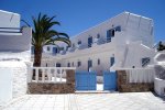 Magas Hotel - Mykonos Hotel with a parking