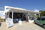 Andreas & Maria - Mykonos Tavern serving snacks