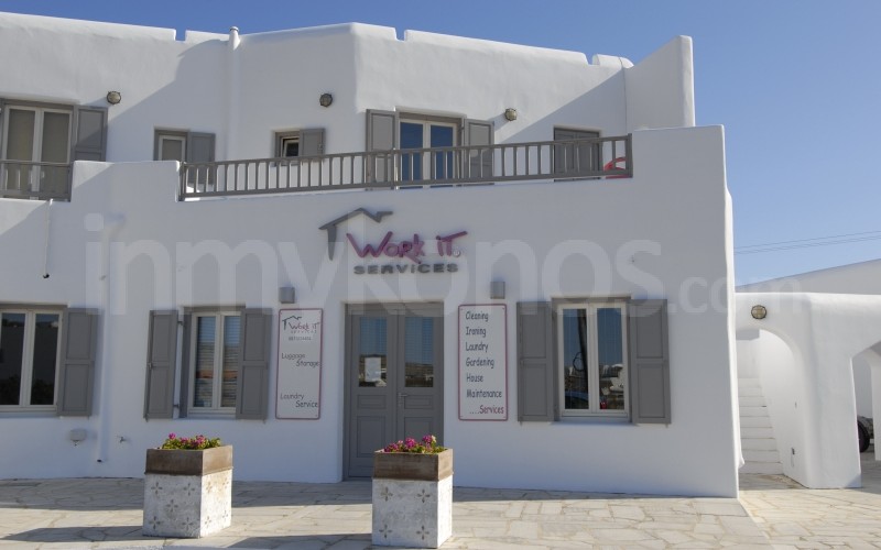 Work It Service Agency - _MYK0063 - Mykonos, Greece