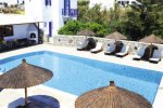 Anemos Apartments & Studios - Mykonos Rooms & Apartments with a parking